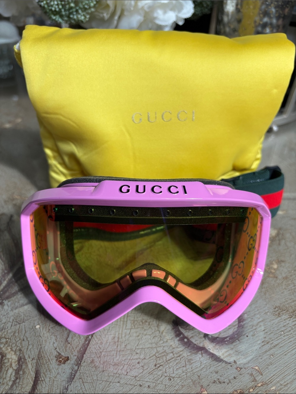 Gucci Pink Ski Goggles with Green-Red Strap and Yellow Pouch
